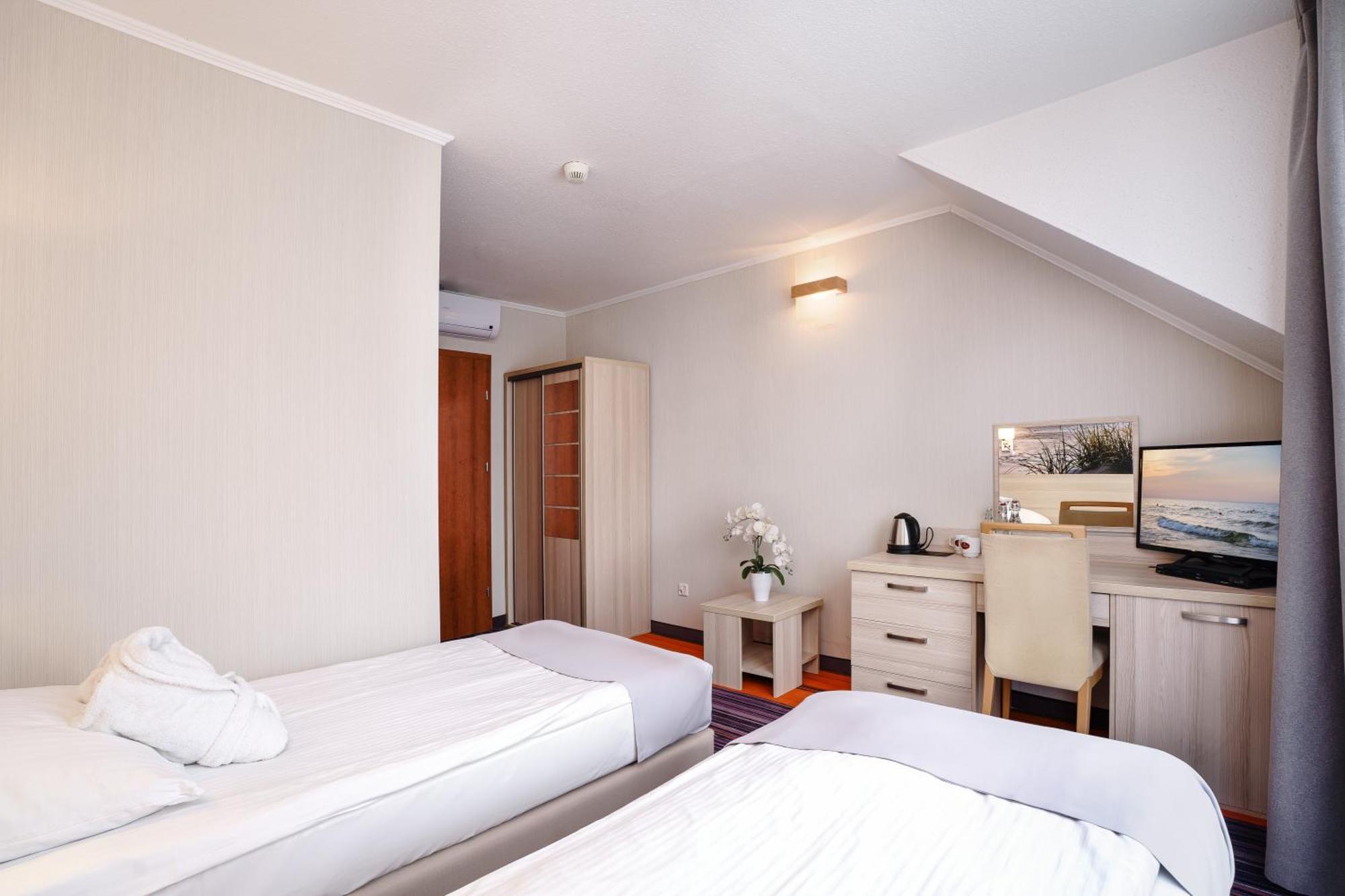 Hotel Spa Activia Ястшембя-Гура Экстерьер фото