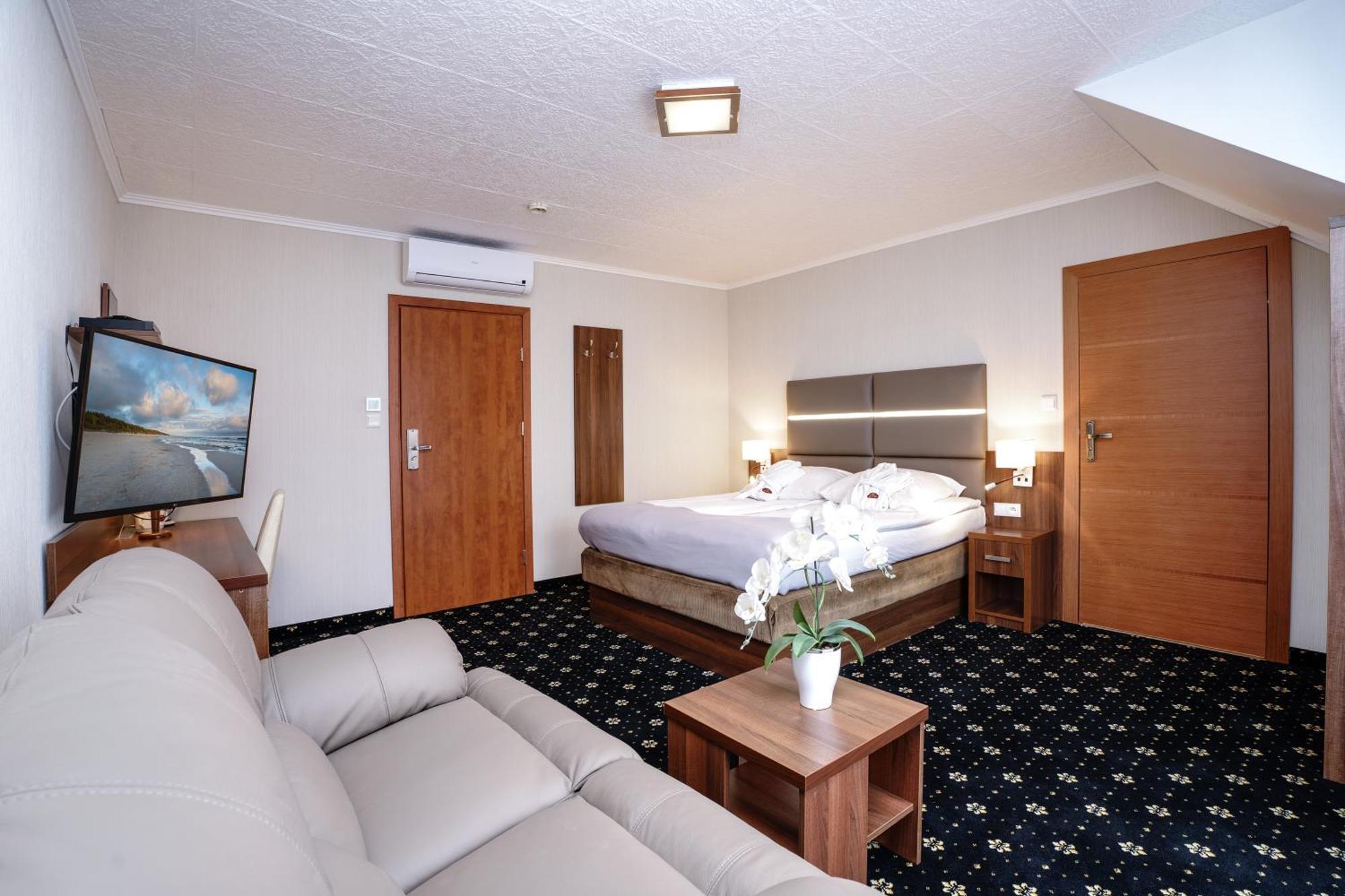 Hotel Spa Activia Ястшембя-Гура Экстерьер фото