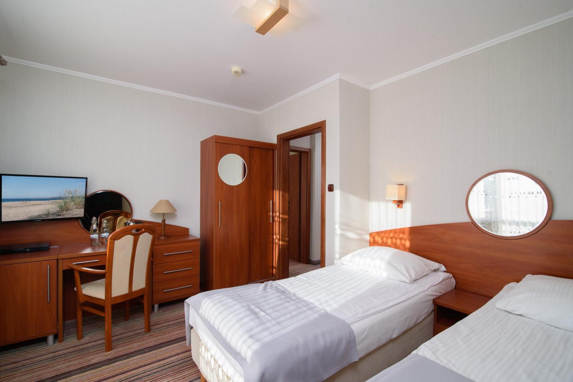 Hotel Spa Activia Ястшембя-Гура Экстерьер фото
